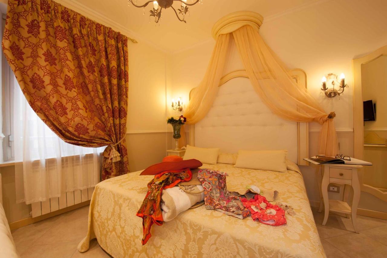 Hotel Astigiana & Appartamenti Varazze Exteriör bild