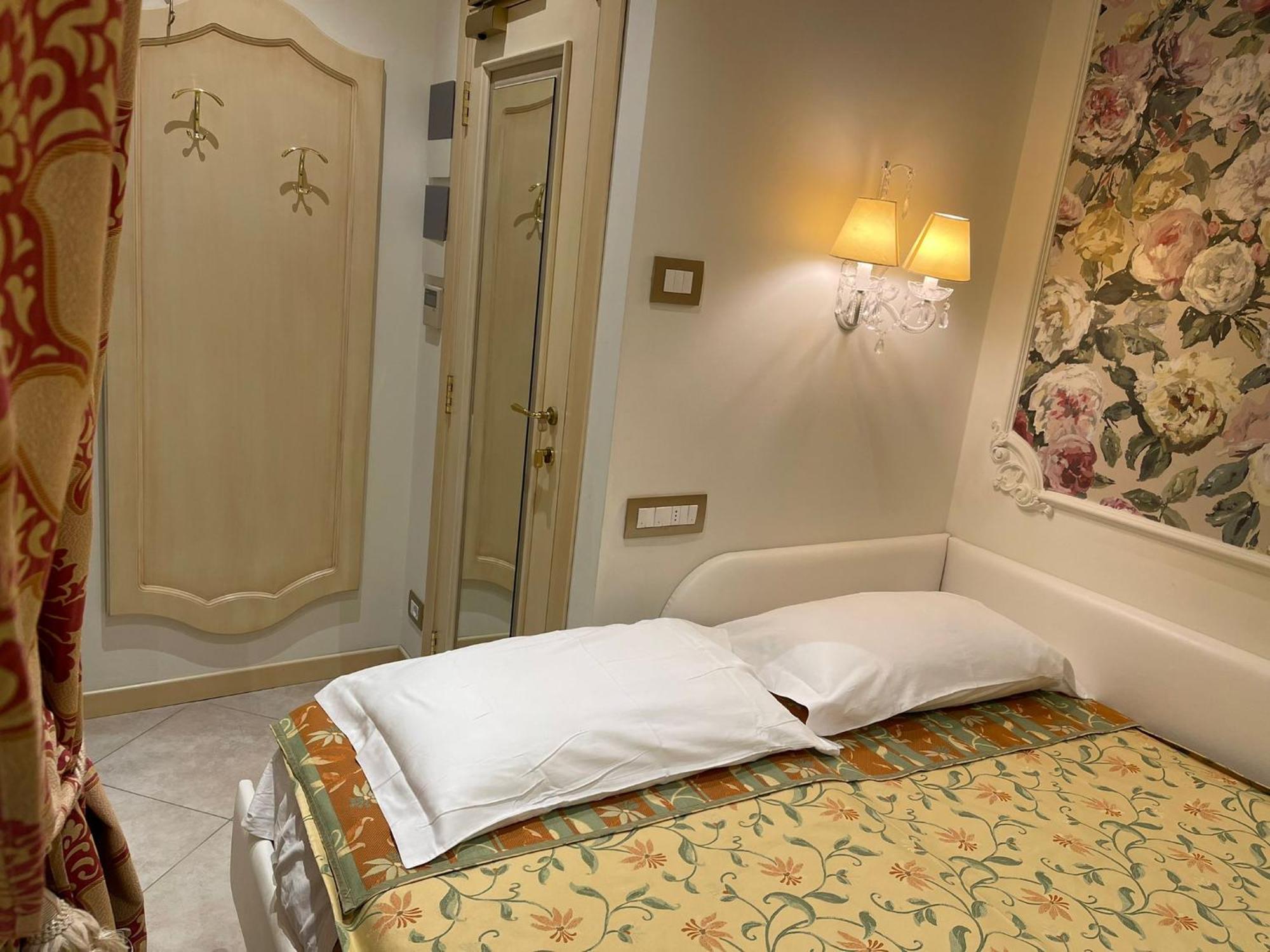 Hotel Astigiana & Appartamenti Varazze Exteriör bild