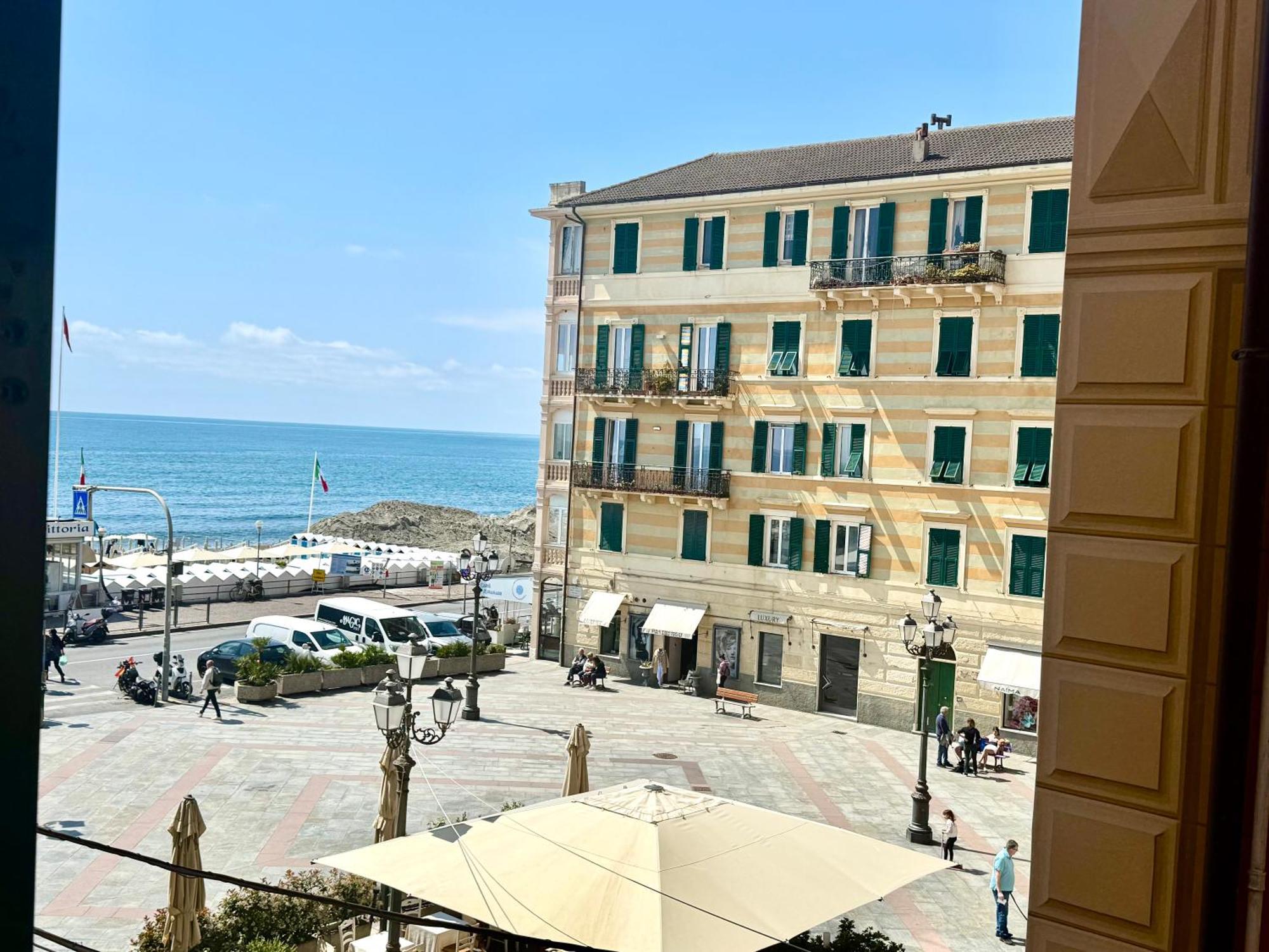 Hotel Astigiana & Appartamenti Varazze Exteriör bild