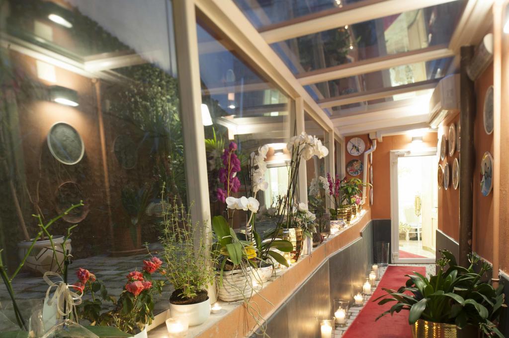 Hotel Astigiana & Appartamenti Varazze Exteriör bild